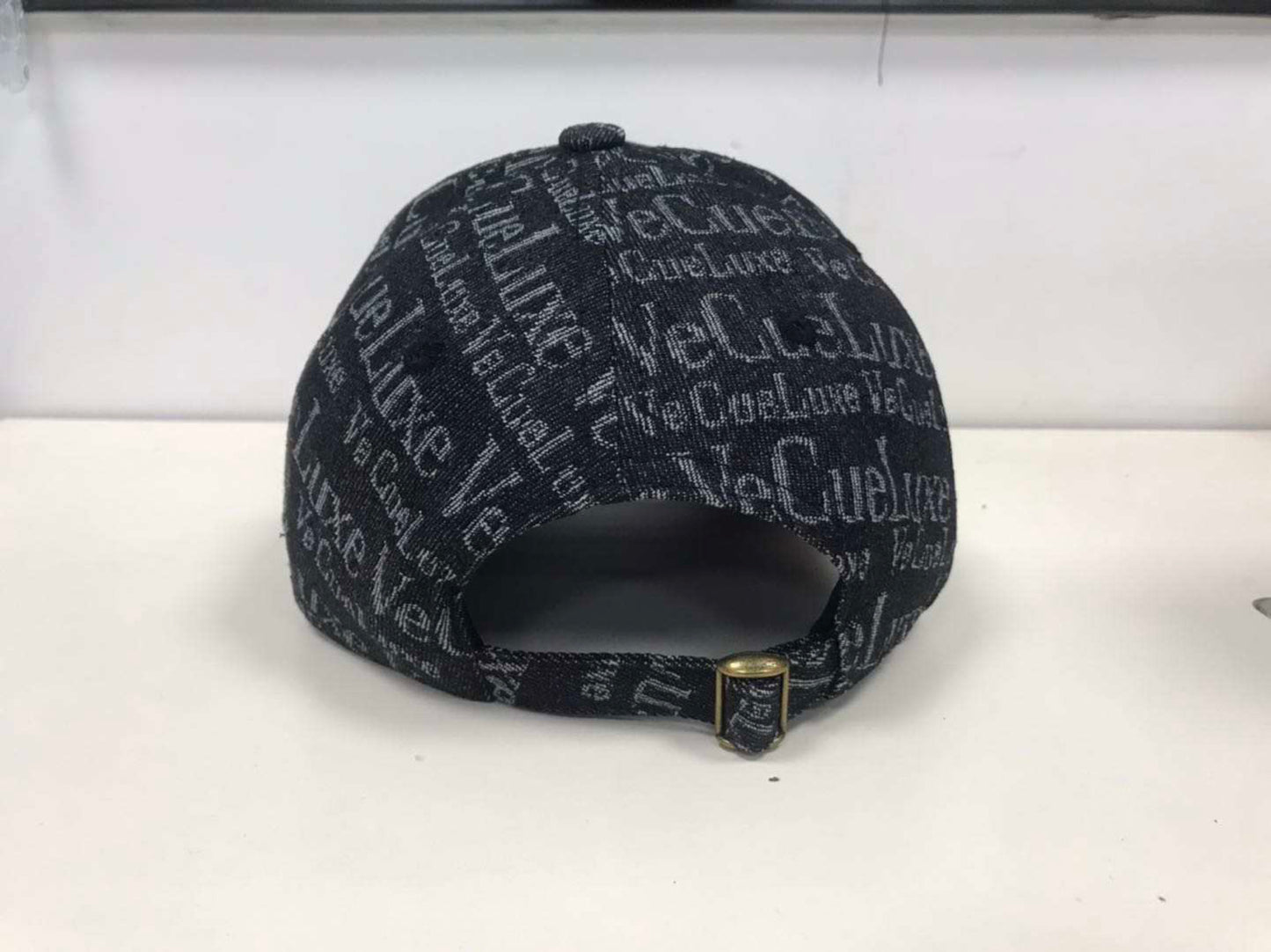 VeCueLuxe jacquard baseball cap